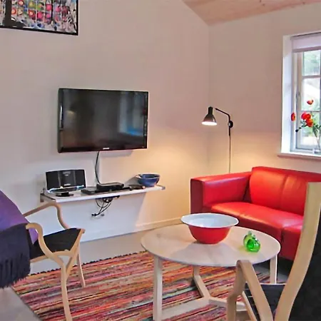 3 Bedroom Lovely In Feriehus