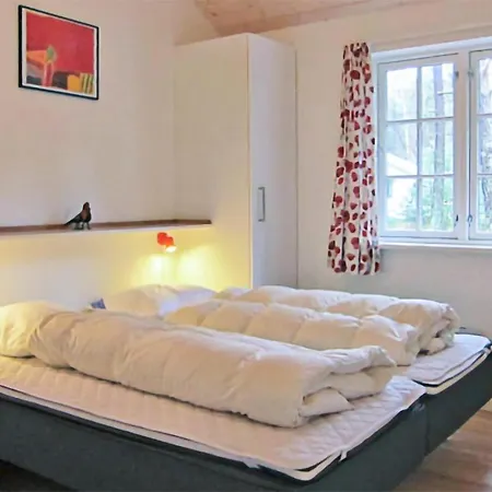 3 Bedroom Lovely In Feriehus